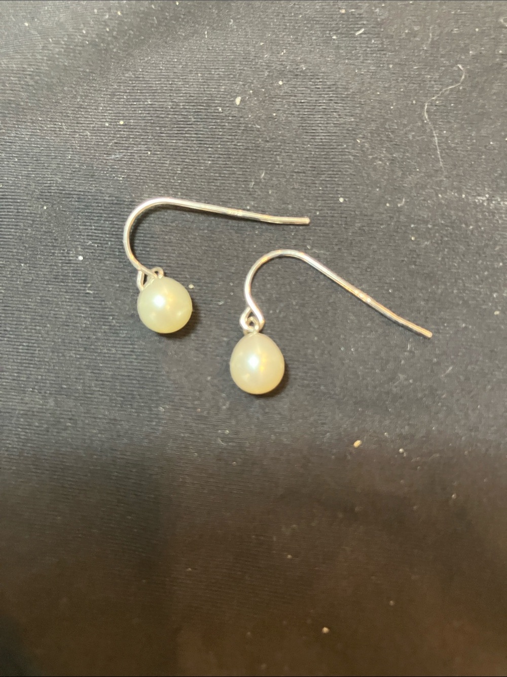 Delicate Freshwater Pearl Drop Earrings - Cream Pearls